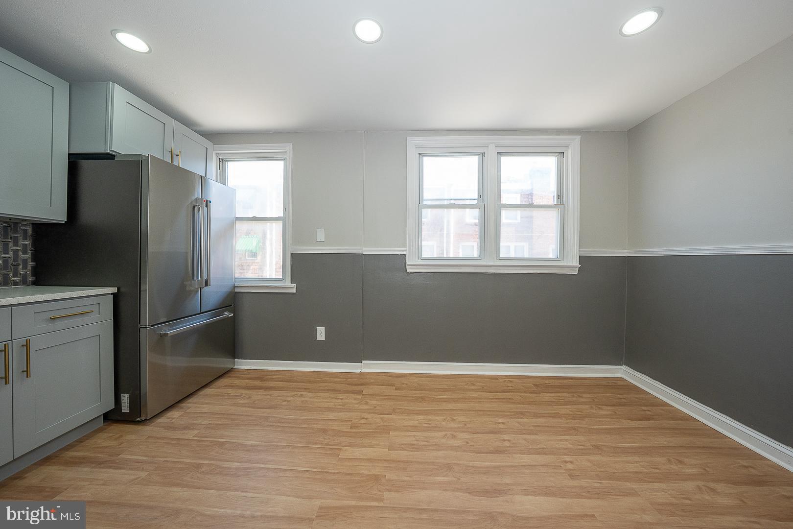 242 Spring Valley Road Darby, PA 19023 - Photo 15 of 45