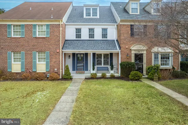 $465,000 | 203 Castletown Road, Lutherville-Timonium, MD 21093