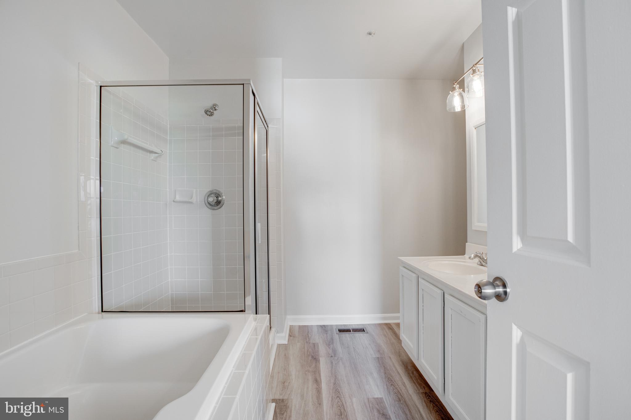 329 Assembly Point Court Odenton, MD 21113 - Photo 21 of 22 Upper Level 2 Attached Master Bath!