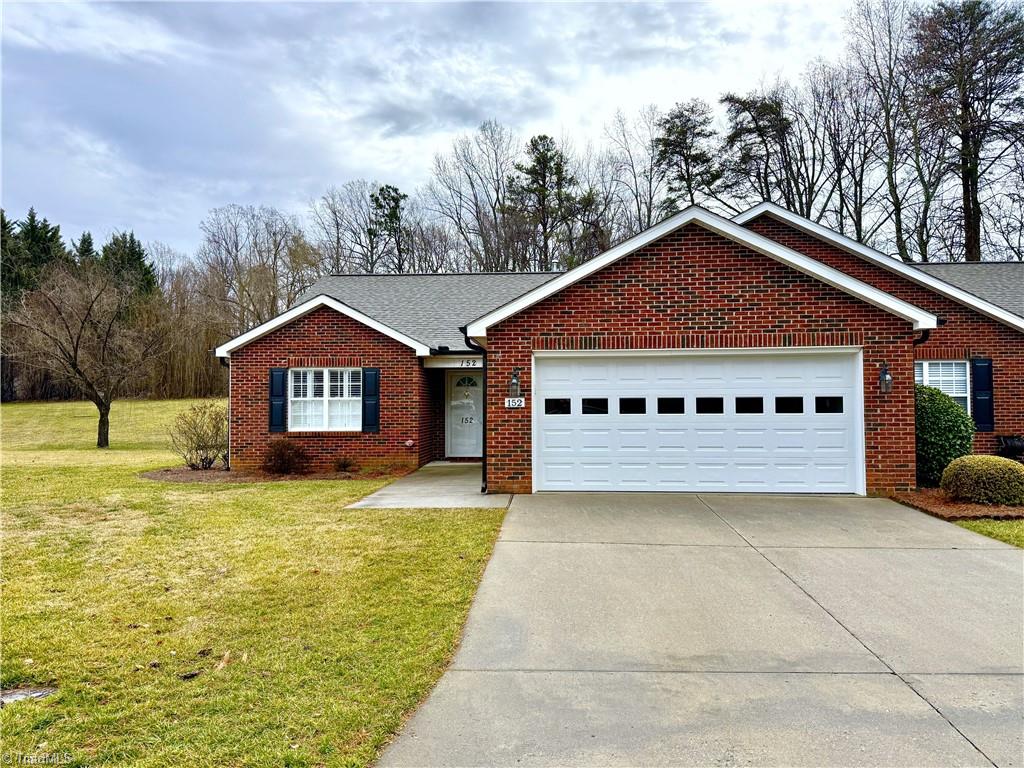 152 Wyndham Court High Point, NC 27265 - Photo 1 of 34