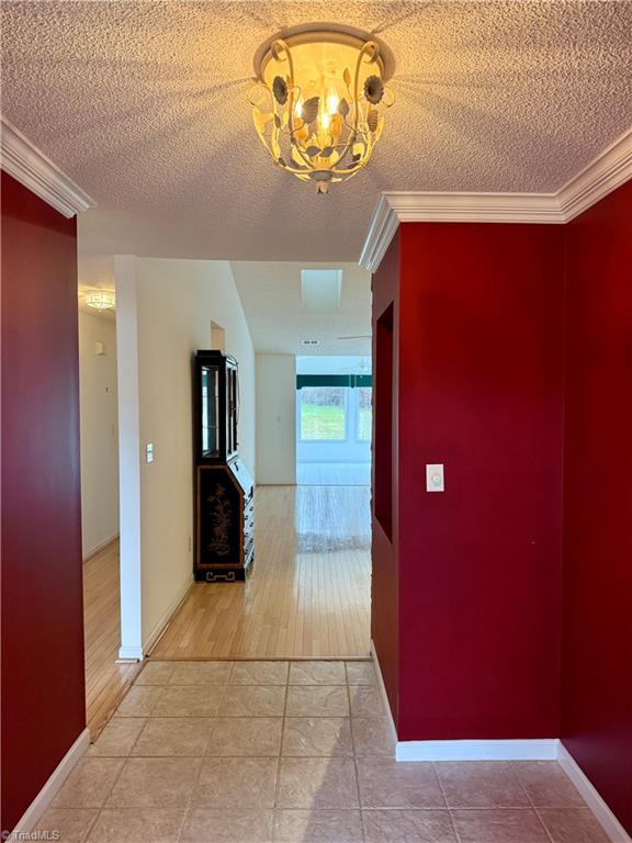 152 Wyndham Court High Point, NC 27265 - Photo 3 of 34