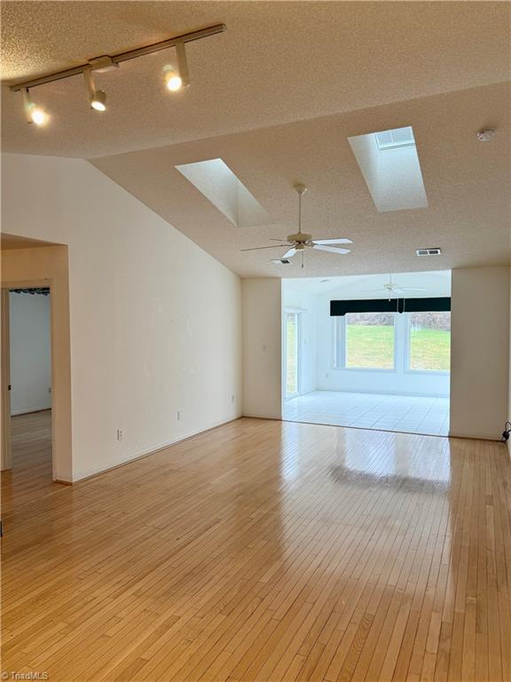 152 Wyndham Court High Point, NC 27265 - Photo 6 of 34