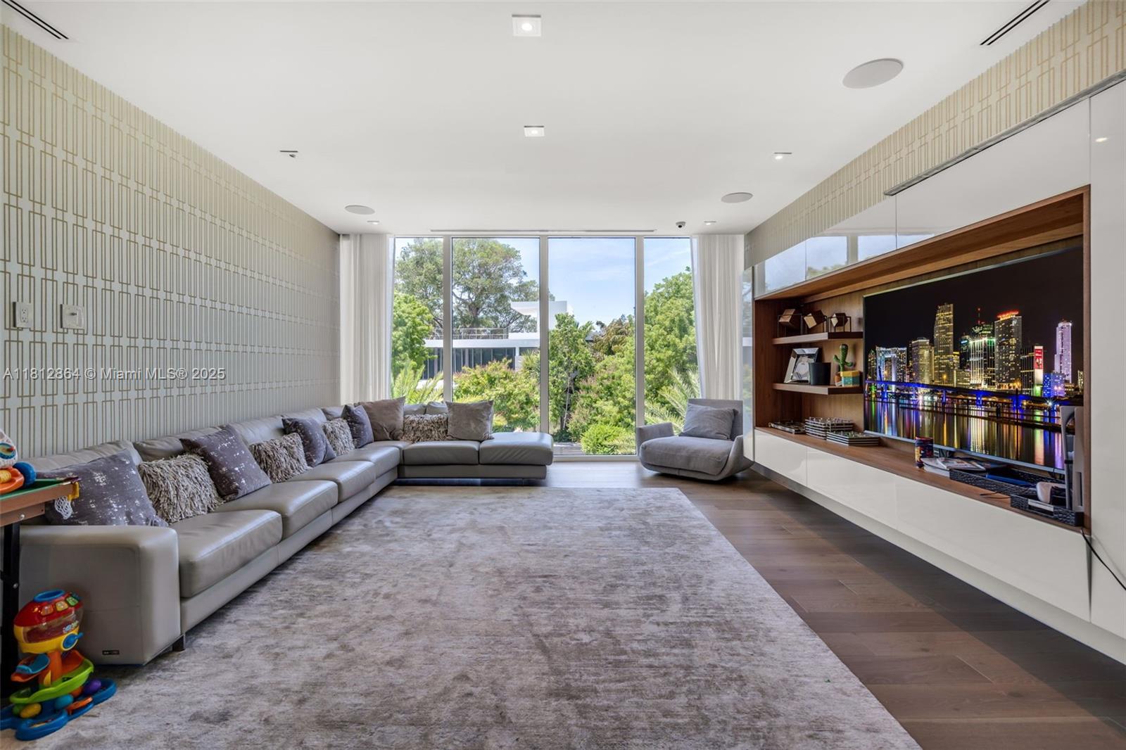 420 Island Drive Key Biscayne, FL 33149 - Photo 33 of 84