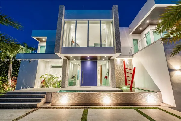 $12,980,000 | 420 Island Drive, Key Biscayne, FL 33149