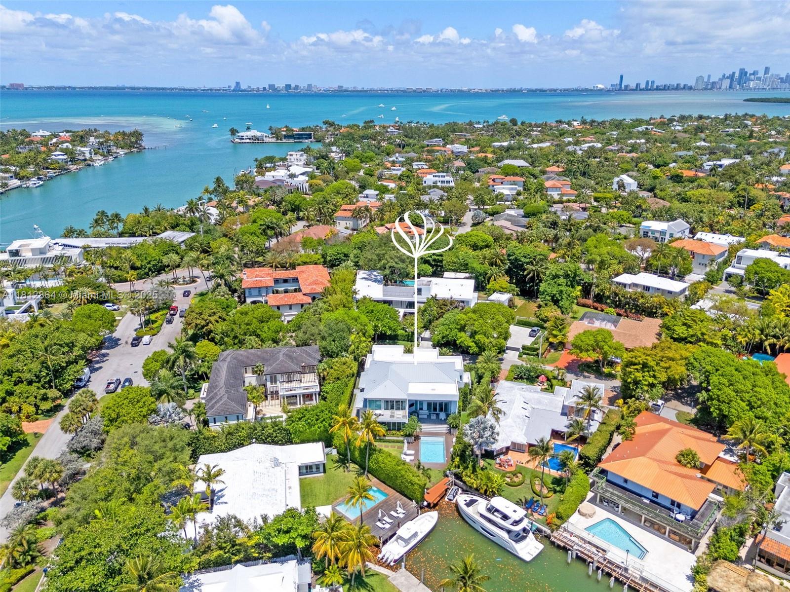 420 Island Drive Key Biscayne, FL 33149 - Photo 77 of 84 an aerial view of residential houses with outdoor space