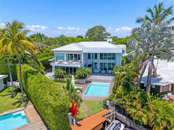 $12,980,000 | 420 Island Drive, Key Biscayne, FL 33149