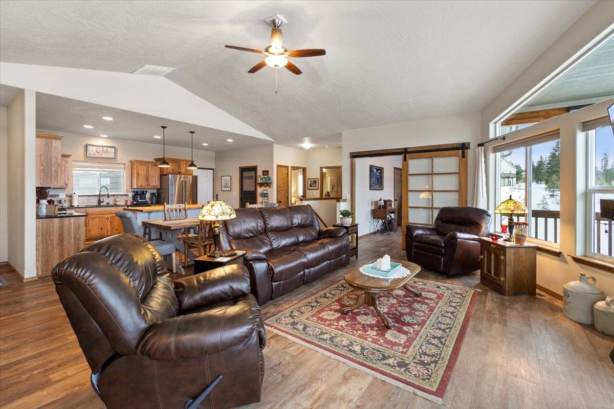 5181 Camden Road Newport, WA 99156 - Photo 5 of 36 Gallery Image 5