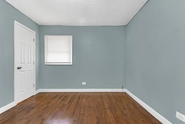 $189,900 | 13240 South St Lawrence Avenue, Chicago, IL 60827