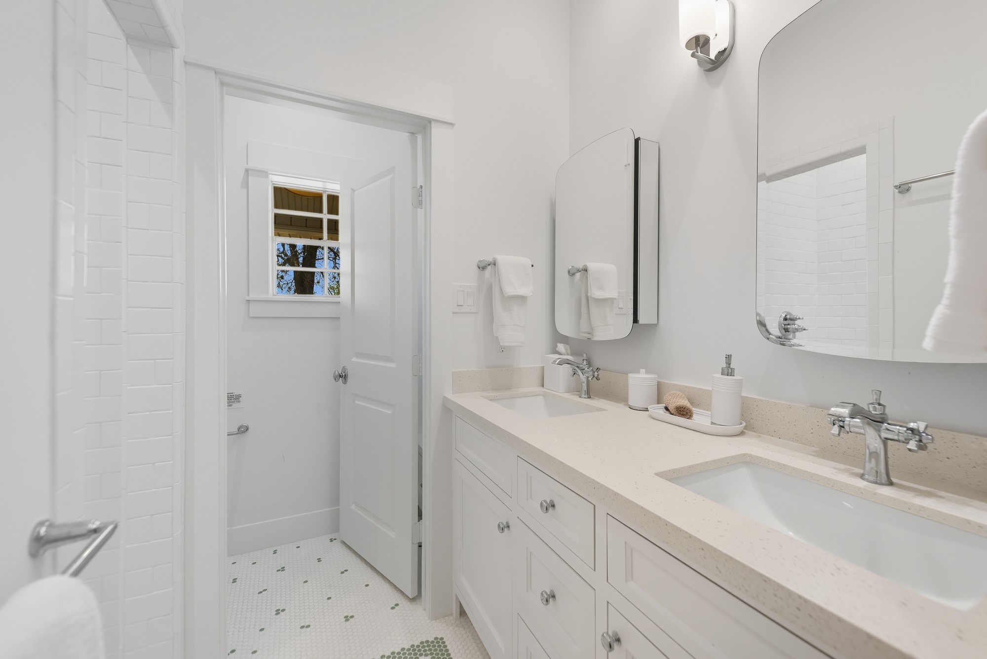 3685 Nixon Lake Road Carmine, TX 78932 - Photo 14 of 32 PRIMARY BATHROOM 2