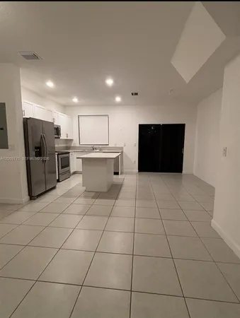 $2,795 | 20964 Northeast 8th Avenue, Miami, FL 33179