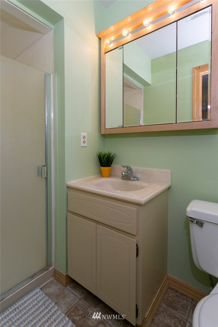 1619 Holcomb Road Kelso, WA 98626 - Photo 9 of 23 Gallery Image 9
