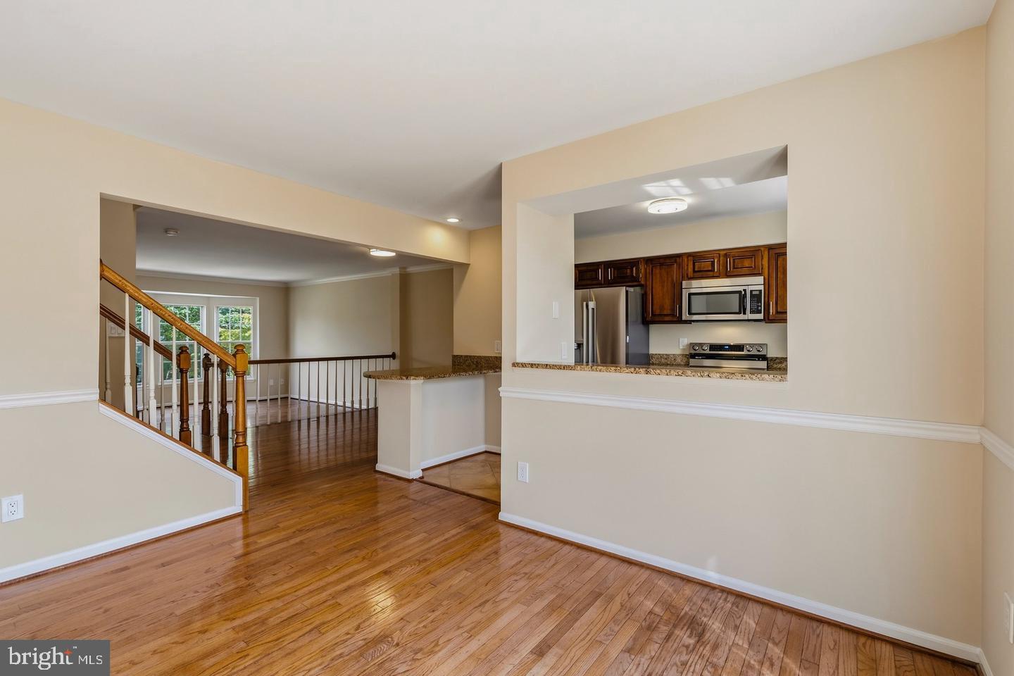 14063 Winding Ridge Lane Centreville, VA 20121 - Photo 5 of 33 Gallery Image 5