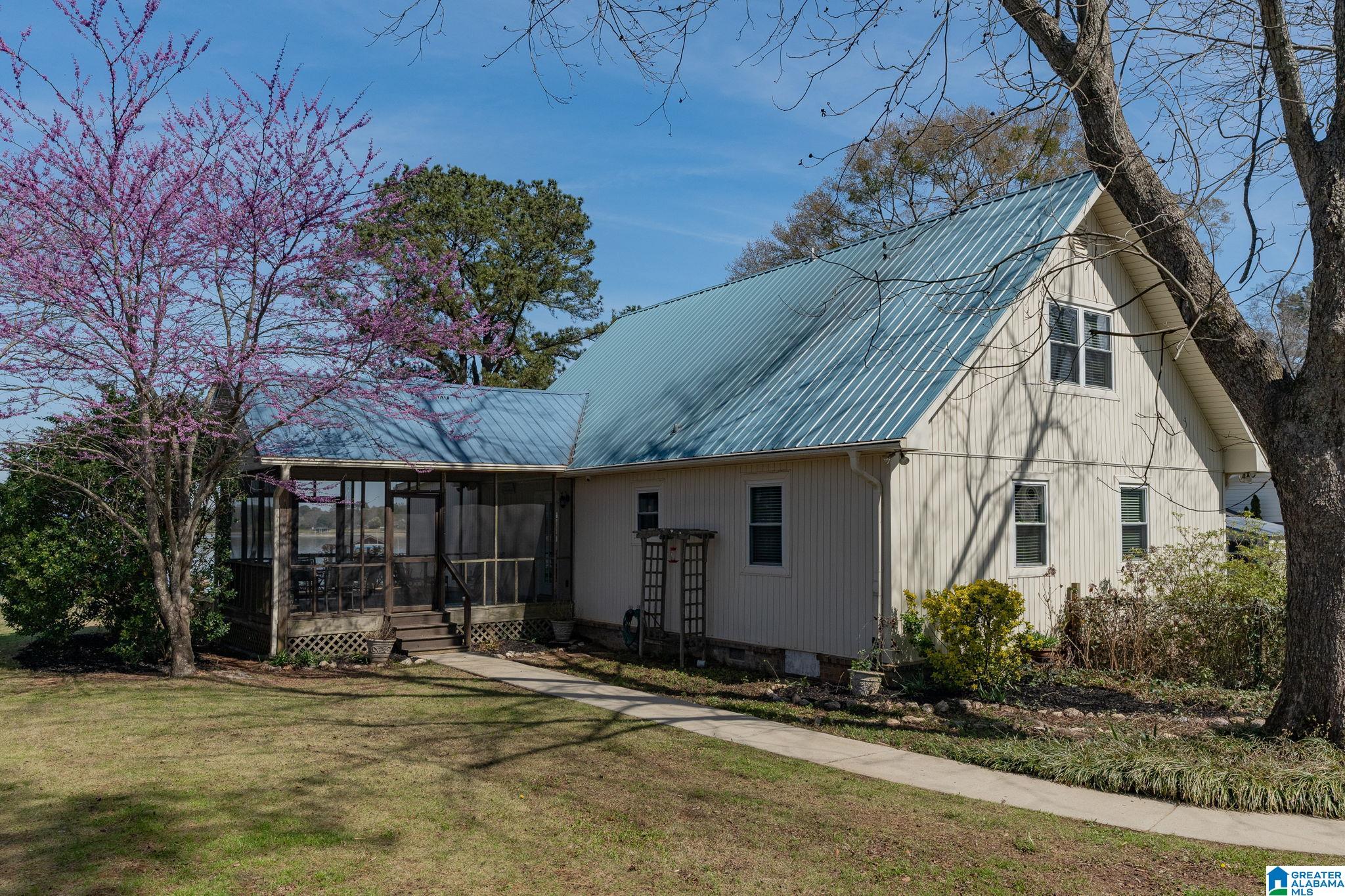4557 Griffitt Bend Road Talladega, AL 35160 - Photo 5 of 68