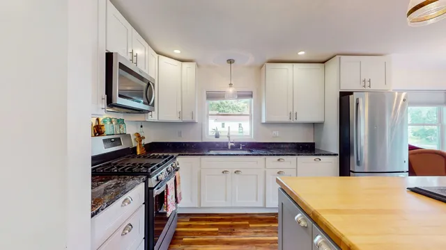 $425,000 | 46 Riverview Street, Ferrisburgh, VT 05491