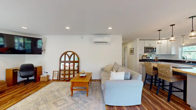 $425,000 | 46 Riverview Street, Ferrisburgh, VT 05491