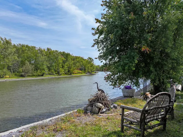 $425,000 | 46 Riverview Street, Ferrisburgh, VT 05491