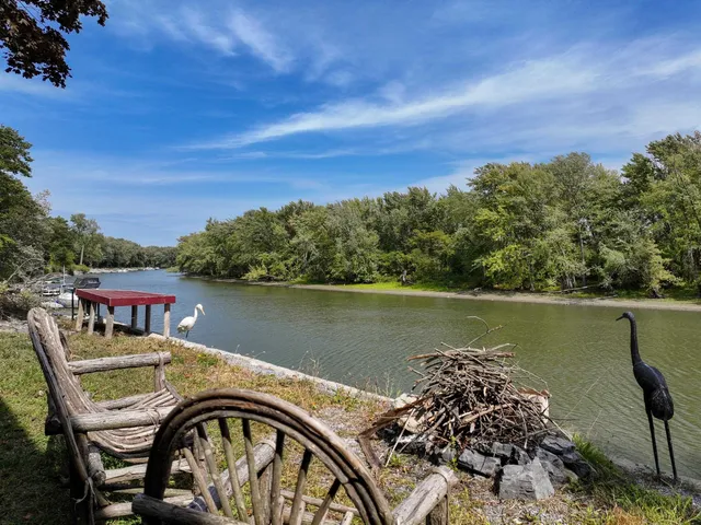 $425,000 | 46 Riverview Street, Ferrisburgh, VT 05491