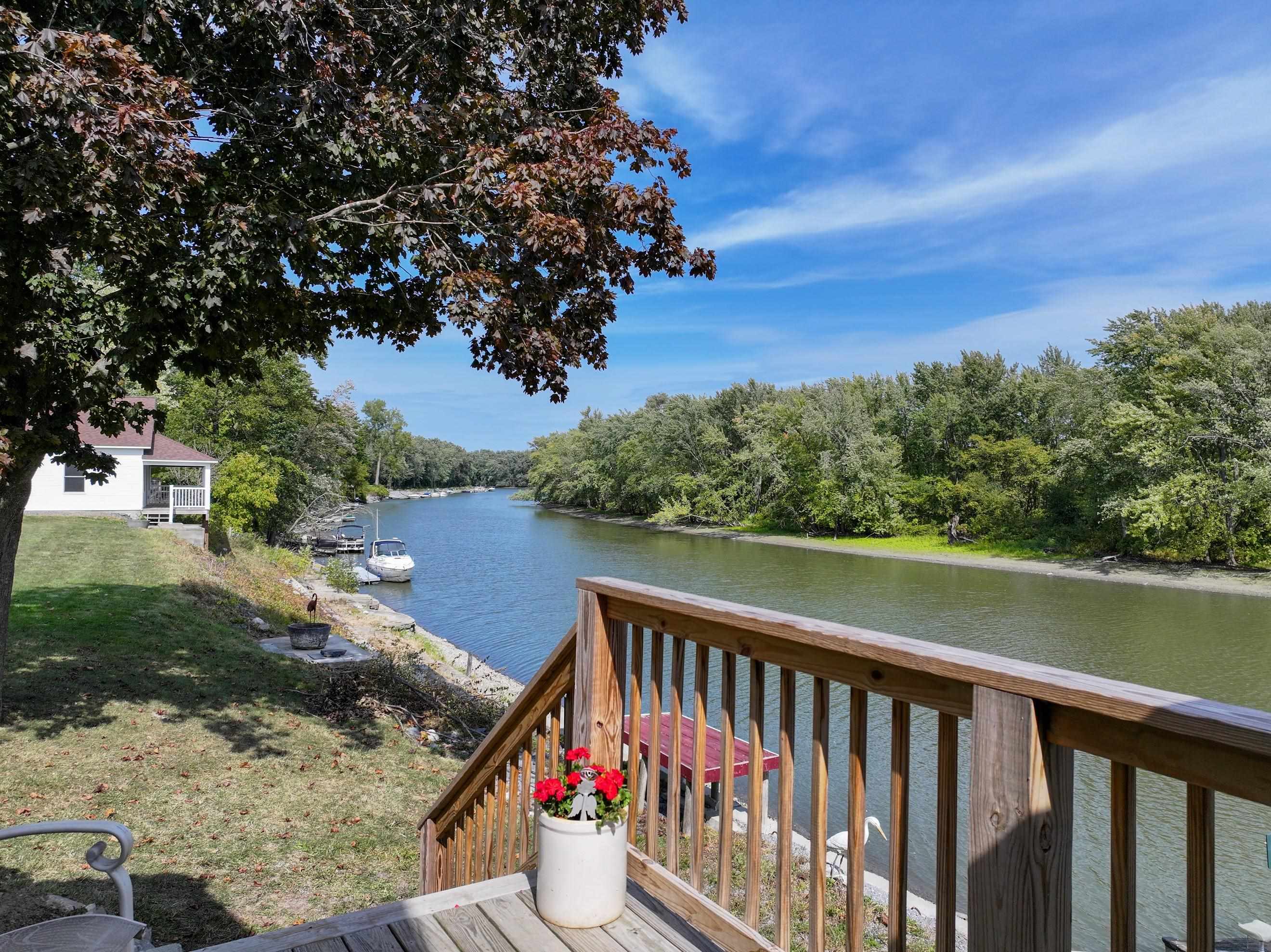46 Riverview Street Ferrisburgh, VT 05491 - Photo 8 of 32