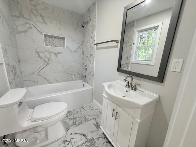 3723 Spencer Circle Macon, GA 31206 - Photo 10 of 18 a bathroom with a sink toilet and shower