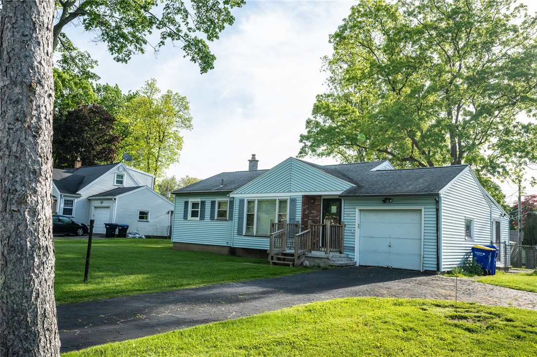 243 Dellwood Road Greece, NY 14616 - Photo 4 of 20