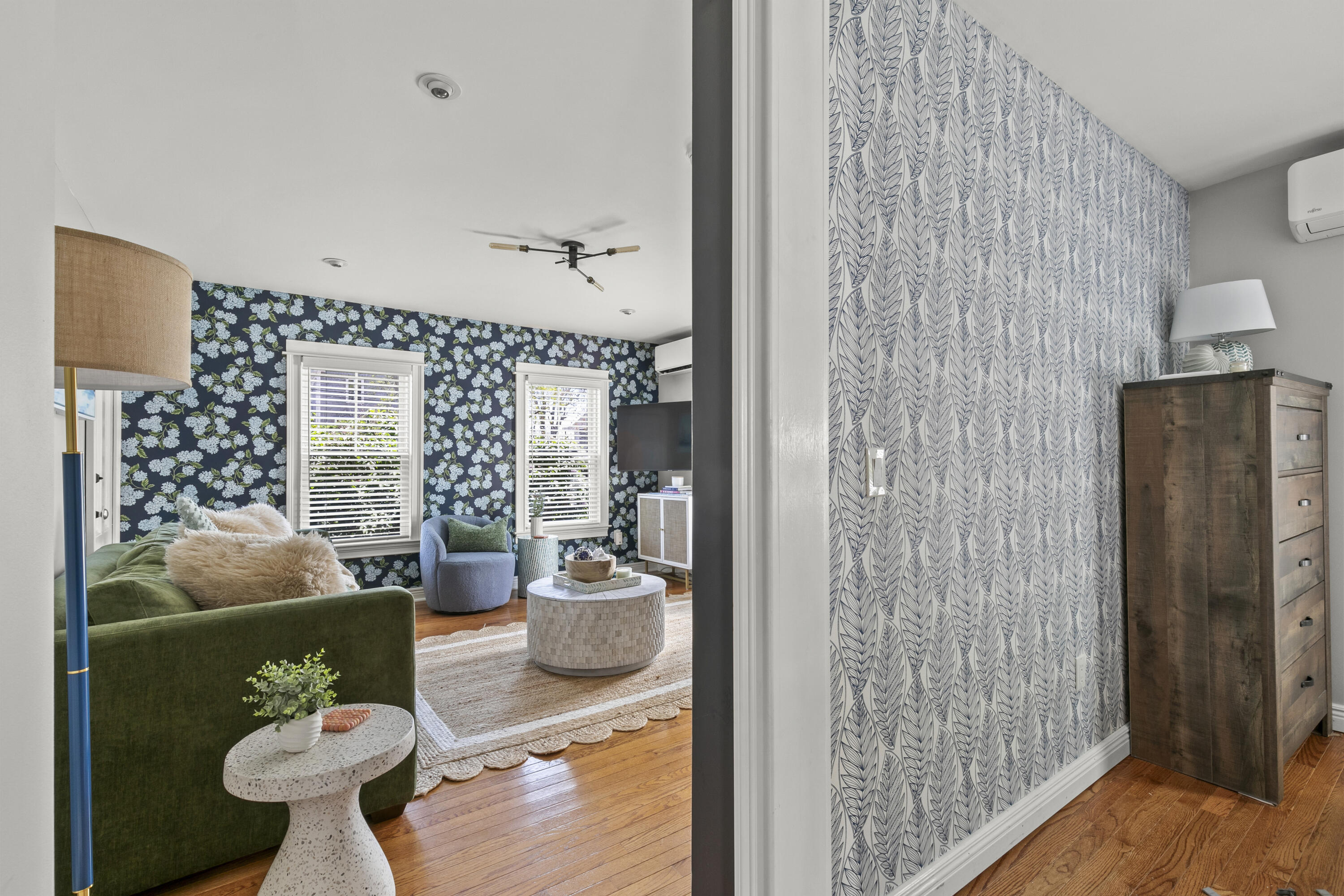 442 Commercial Street, Unit 2 Provincetown, MA 02657 - Photo 5 of 17 IMG_3155