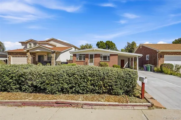 $549,500 | 1018 South Krameria Street, Denver, CO 80224