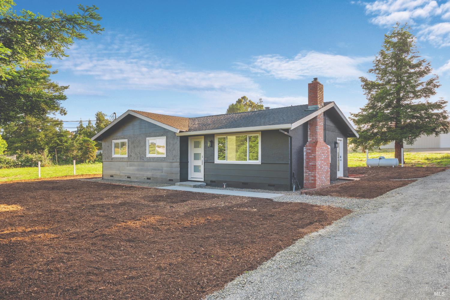 6370 Bloomfield Road Petaluma, CA 94952 - Photo 3 of 41