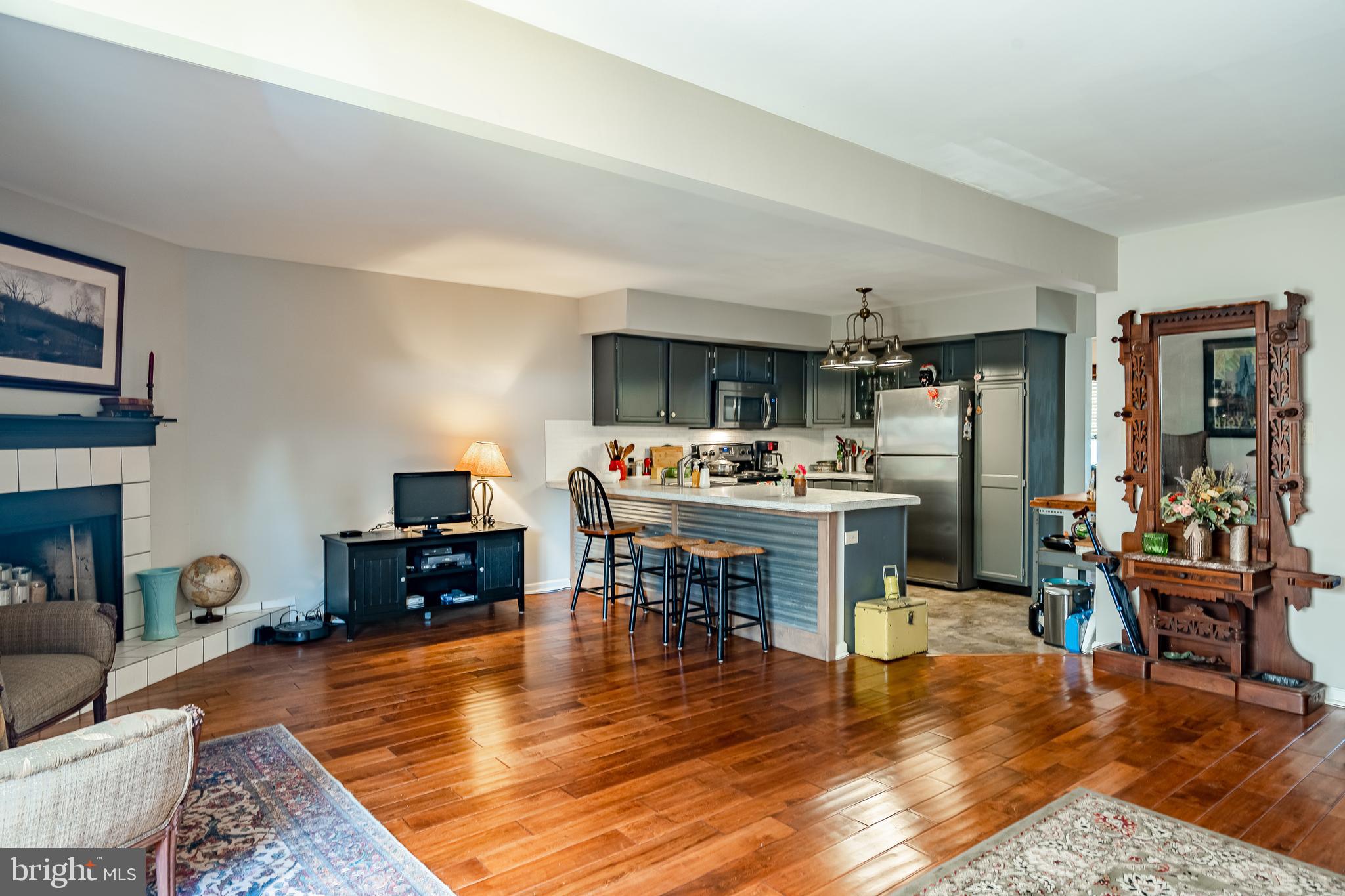 102 Pinebrooke Circle Downingtown, PA 19335 - Photo 11 of 51