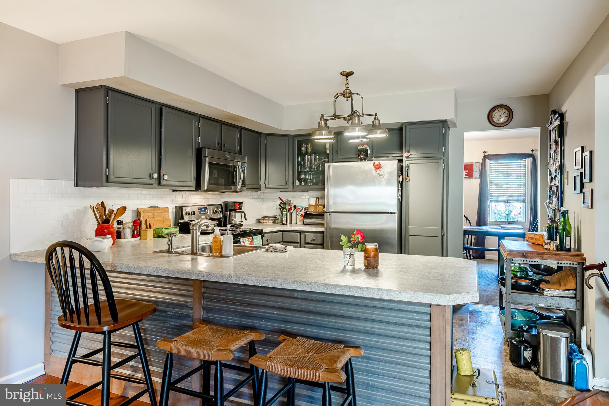 102 Pinebrooke Circle Downingtown, PA 19335 - Photo 4 of 51