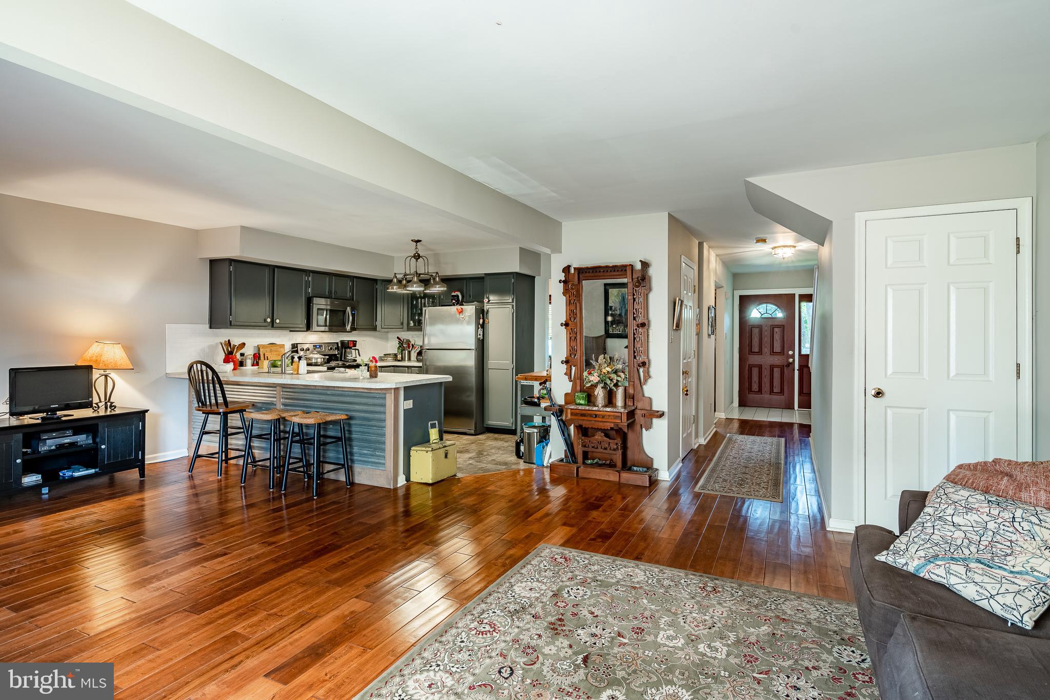 102 Pinebrooke Circle Downingtown, PA 19335 - Photo 8 of 51