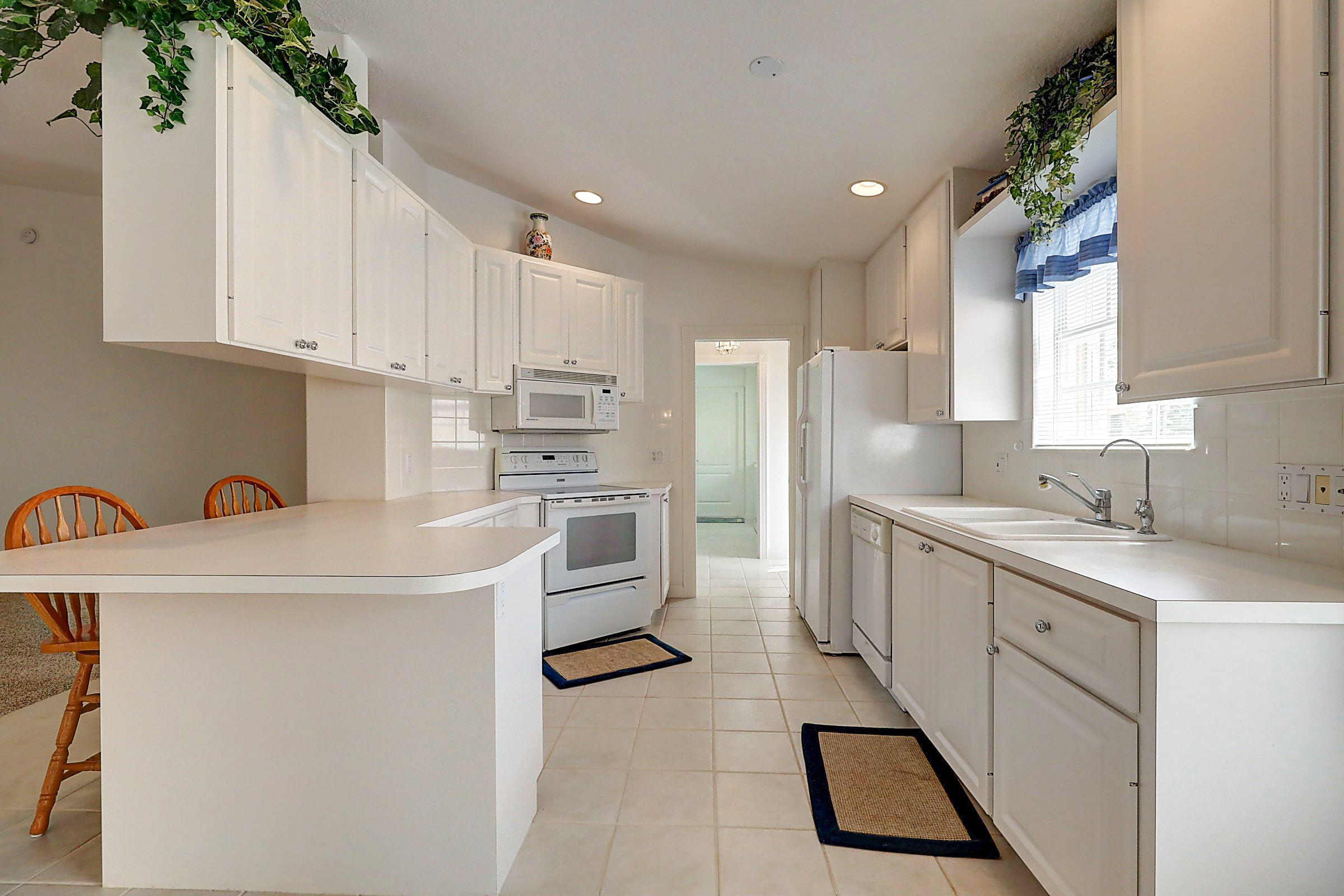 1011 Southwest Tamarrow Place Stuart, FL 34997 - Photo 11 of 61 11