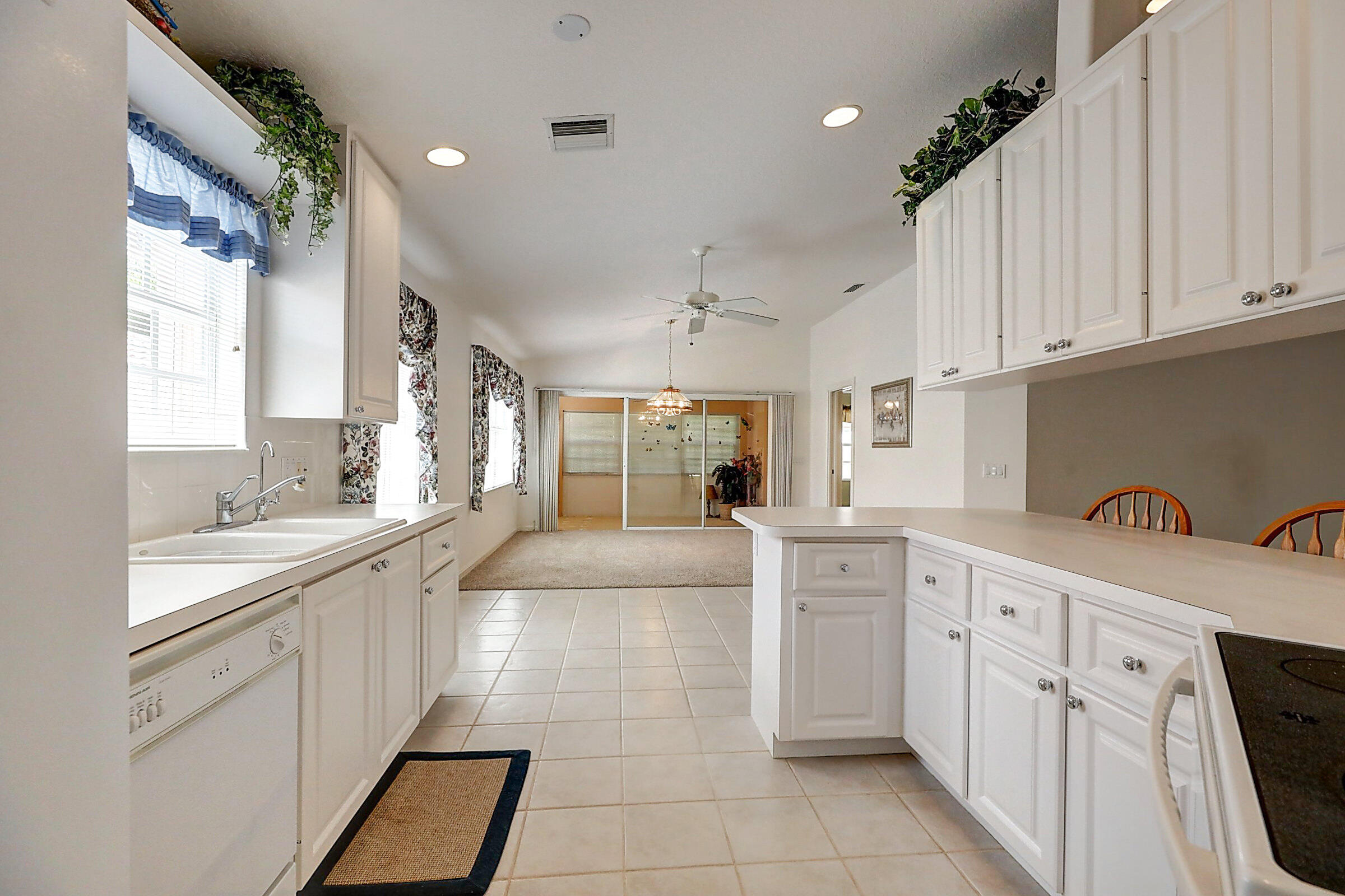 1011 Southwest Tamarrow Place Stuart, FL 34997 - Photo 13 of 61 13