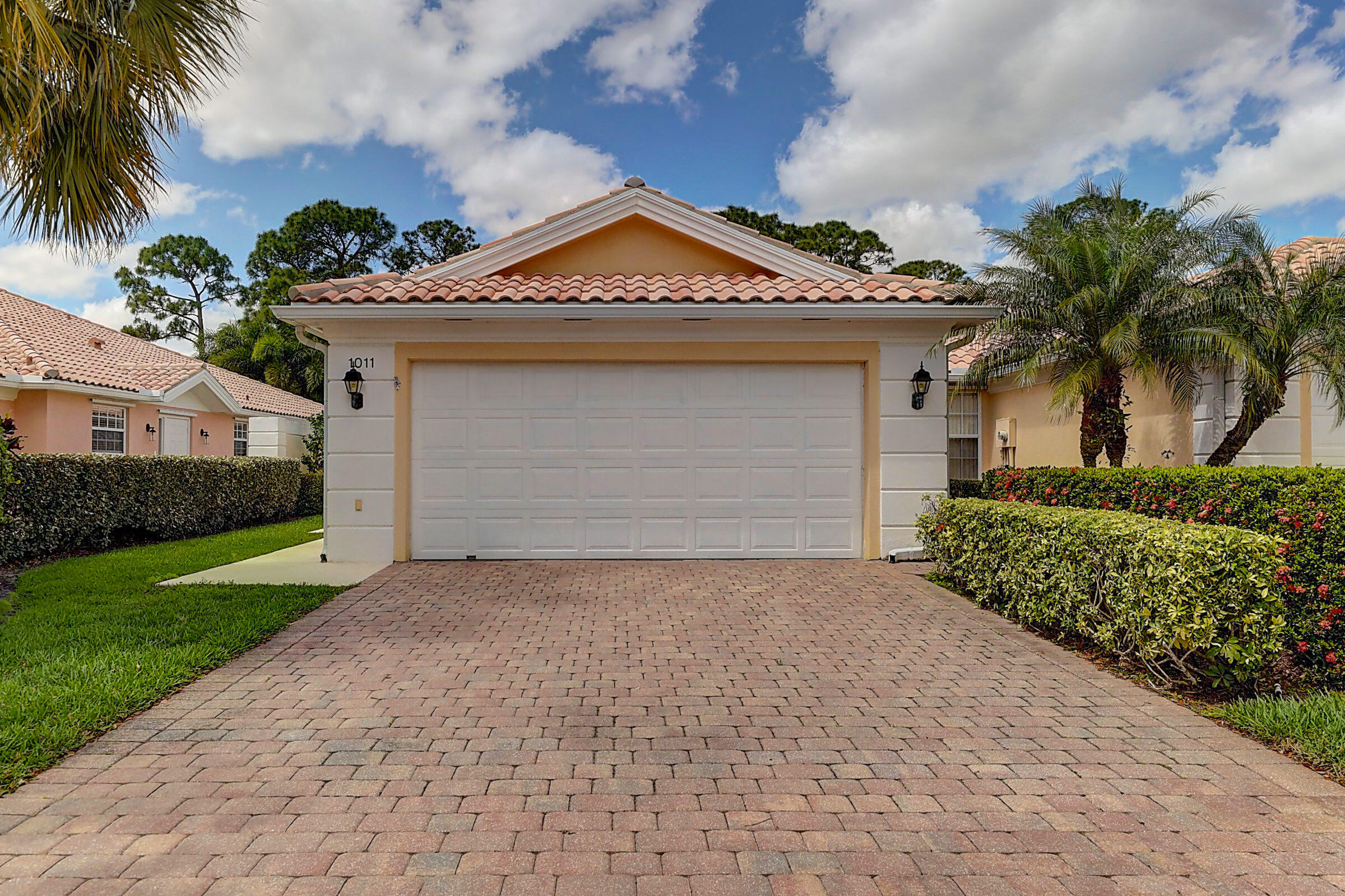 1011 Southwest Tamarrow Place Stuart, FL 34997 - Photo 3 of 61 02