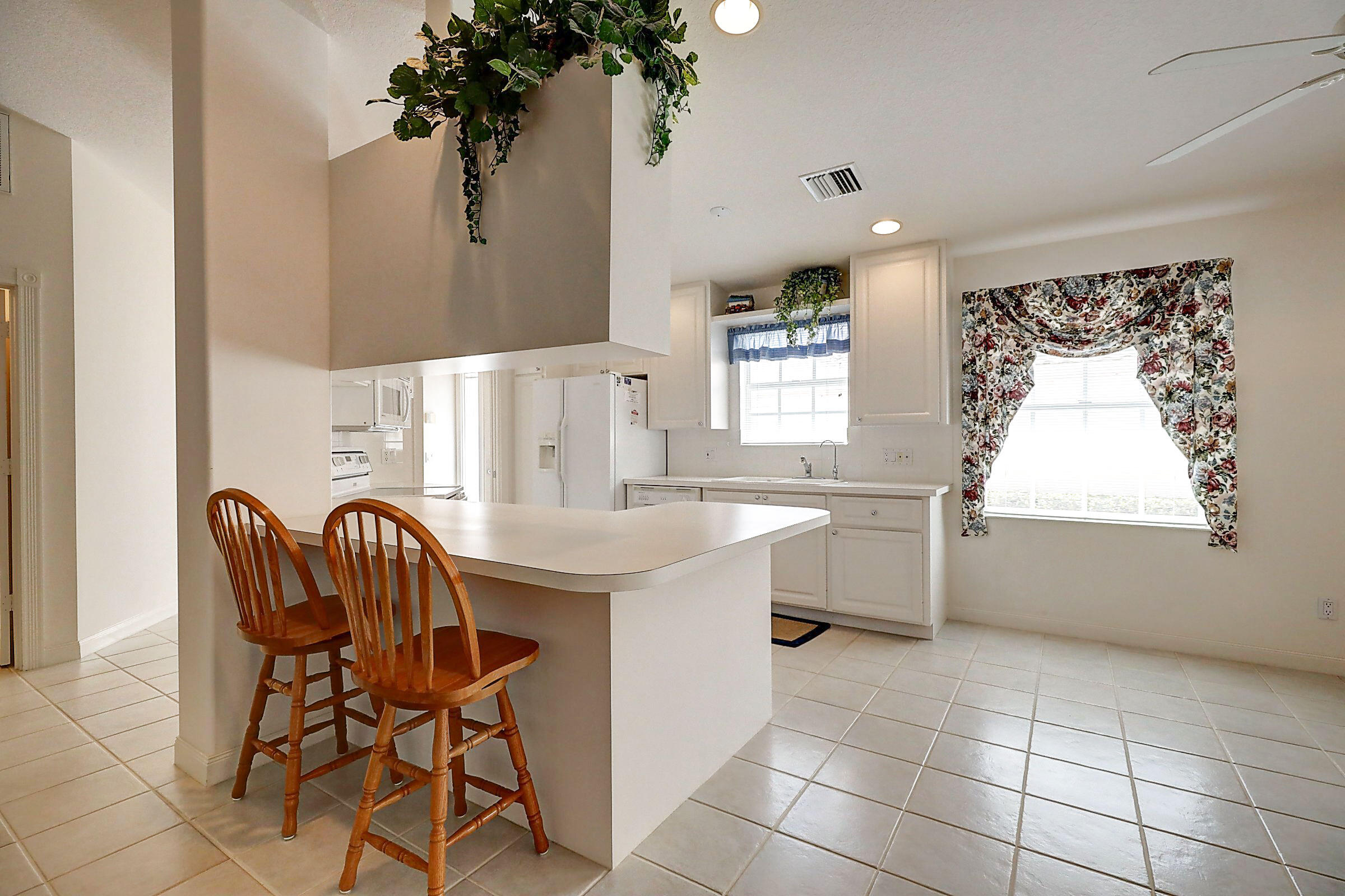 1011 Southwest Tamarrow Place Stuart, FL 34997 - Photo 10 of 61 10