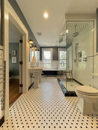 $915,000 | 226 College Avenue Southeast, Grand Rapids, MI 49503