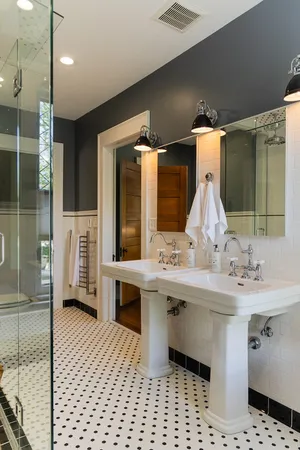 $915,000 | 226 College Avenue Southeast, Grand Rapids, MI 49503