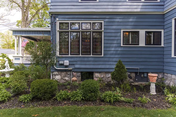 $915,000 | 226 College Avenue Southeast, Grand Rapids, MI 49503