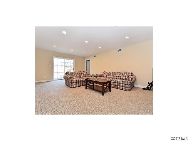 4443 Carmel Road Charlotte, NC 28226 - Photo 12 of 16 a room with furniture