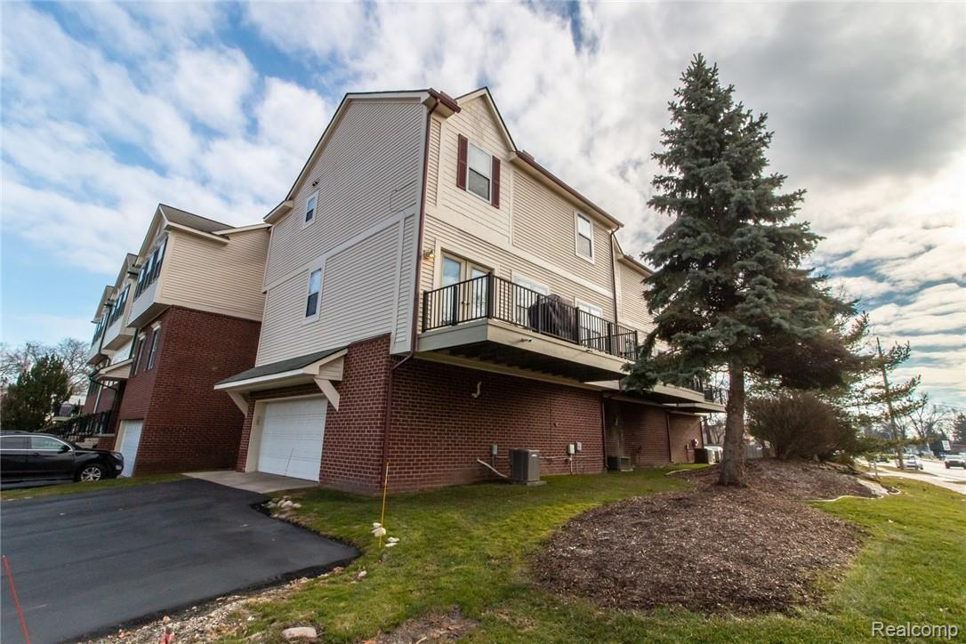2654 Crooks Road Royal Oak, MI 48073 - Photo 35 of 35 Welcome Home!