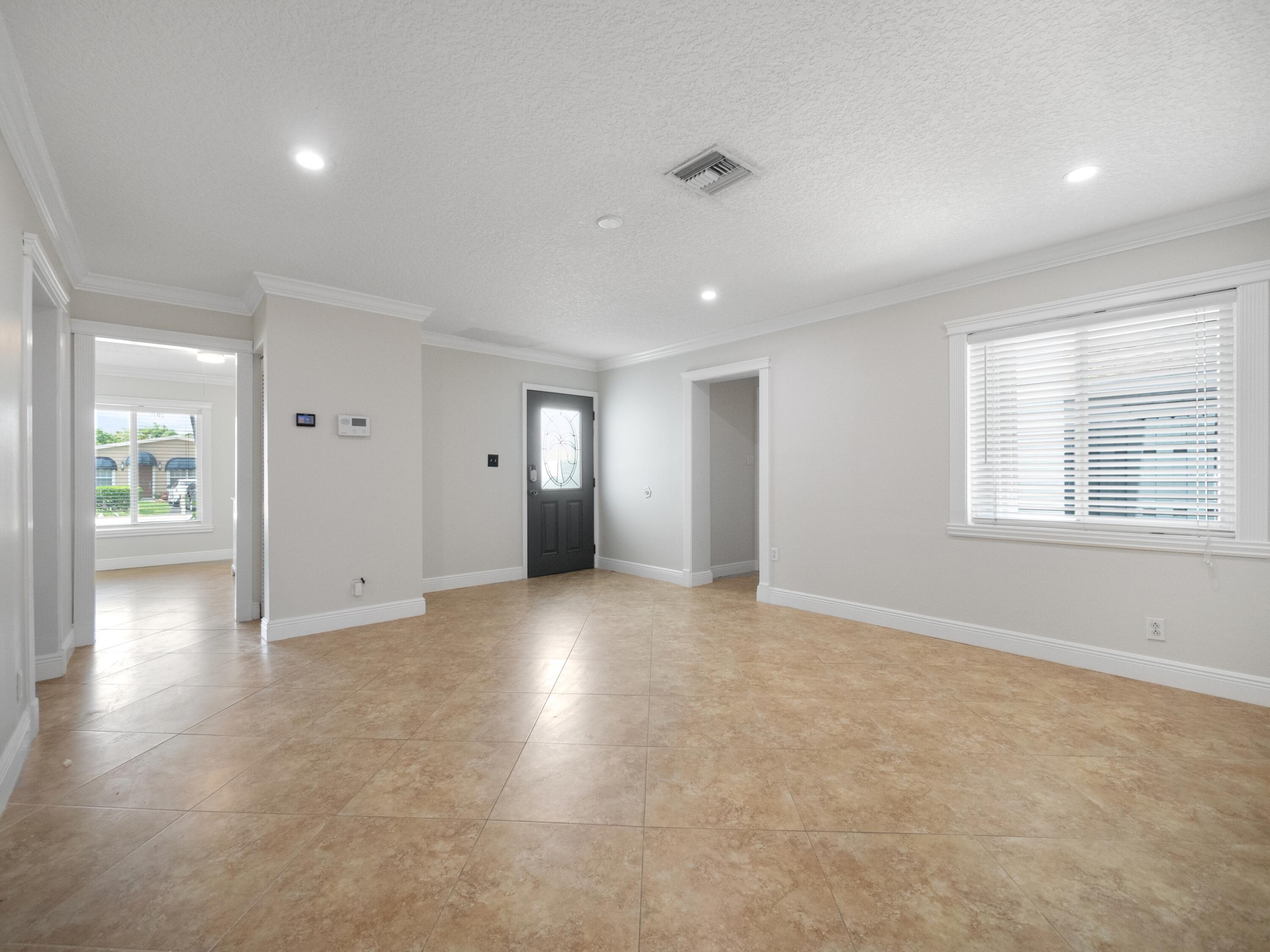 508 Northwest 52nd Street Boca Raton, FL 33487 - Photo 15 of 36 021