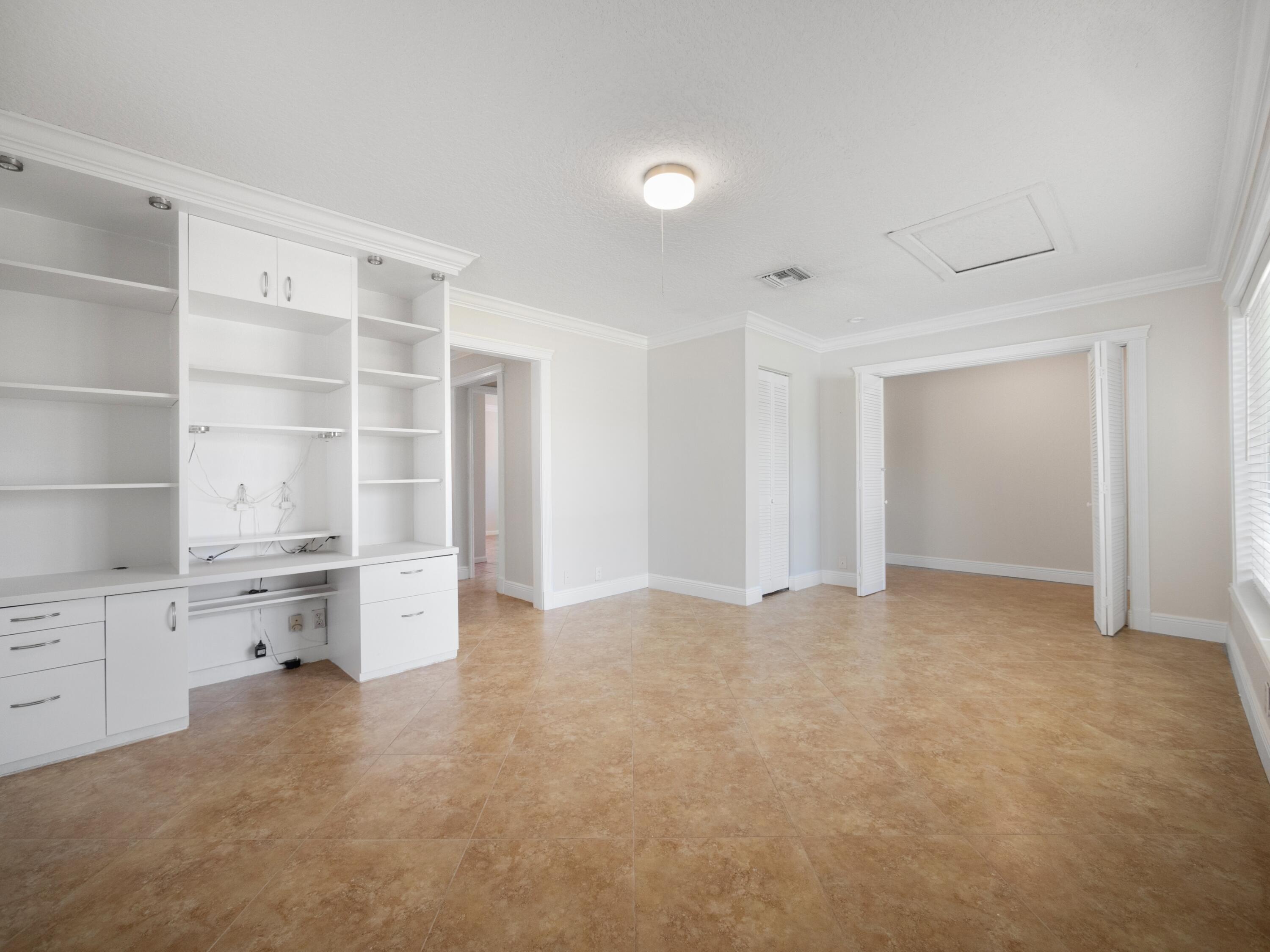508 Northwest 52nd Street Boca Raton, FL 33487 - Photo 21 of 36 023