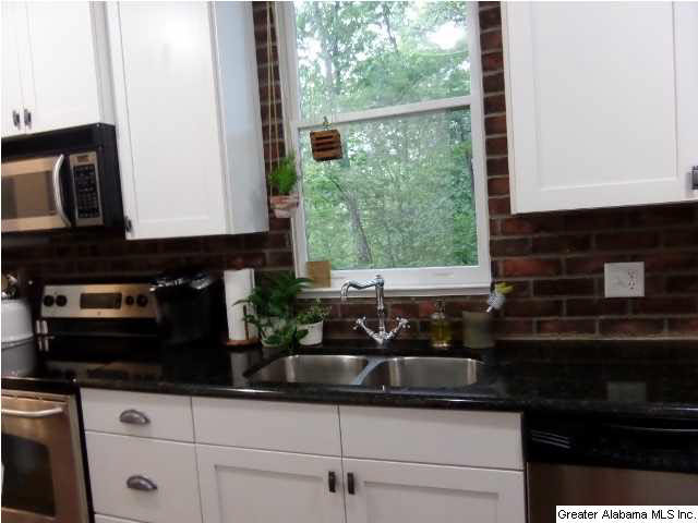375 Ridge Drive Hayden, AL 35079 - Photo 9 of 31
