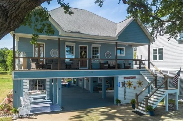 $1,045,000 | 432 West Beach Boulevard, Pass Christian, MS 39571