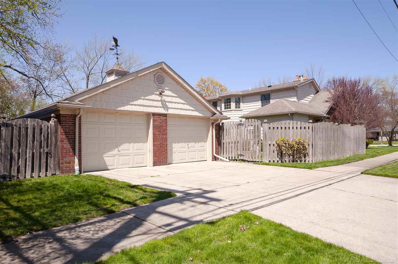1415 South Renaud Road Grosse Pointe Woods, MI 48236 - Photo 5 of 65