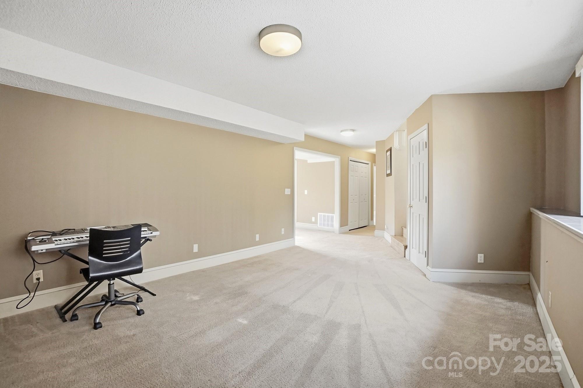 2012 Bethlehem Road Kings Mountain, NC 28086 - Photo 27 of 45 a view of an empty room with a bench
