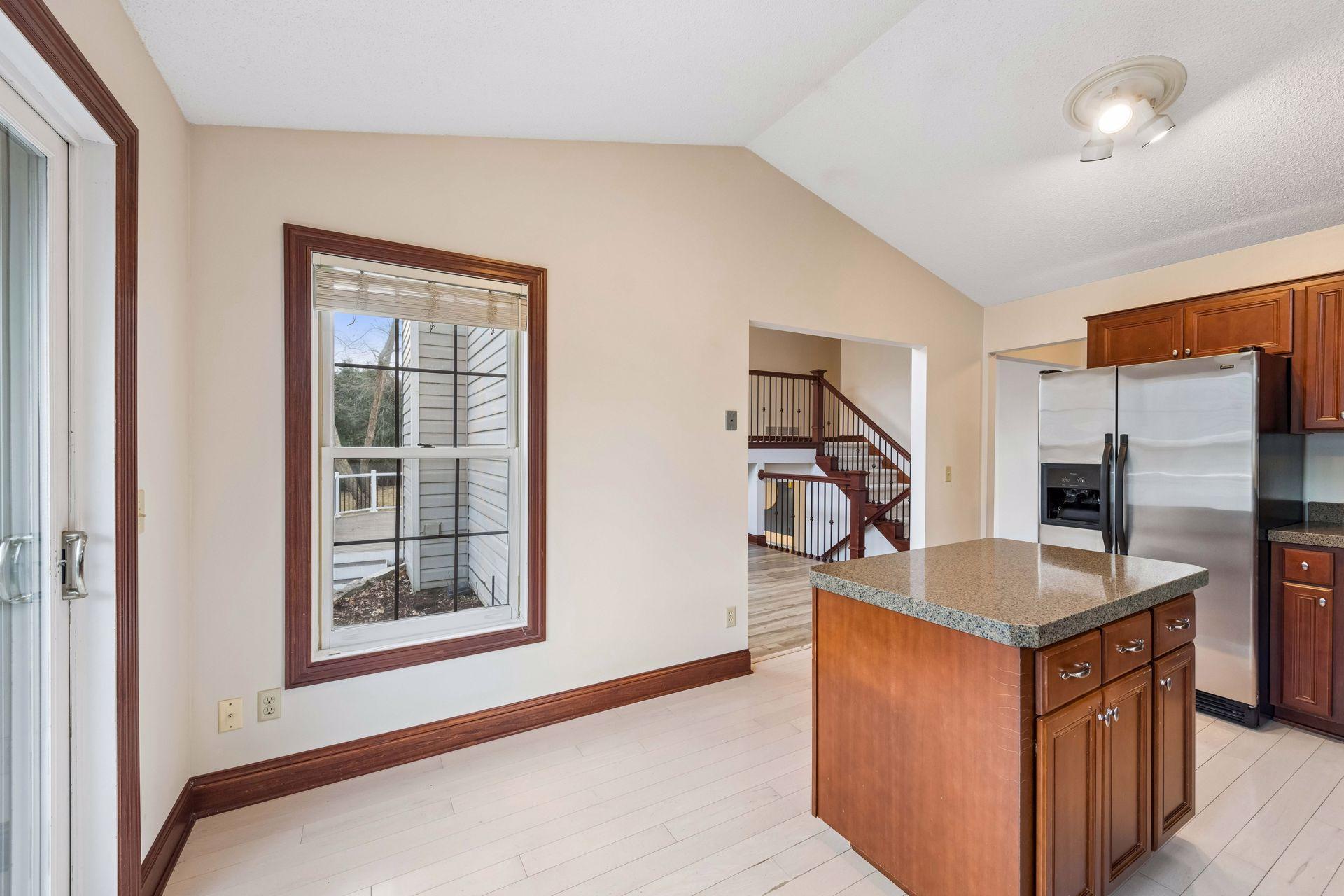 19440 Vine Ridge Road Shorewood, MN 55331 - Photo 13 of 50