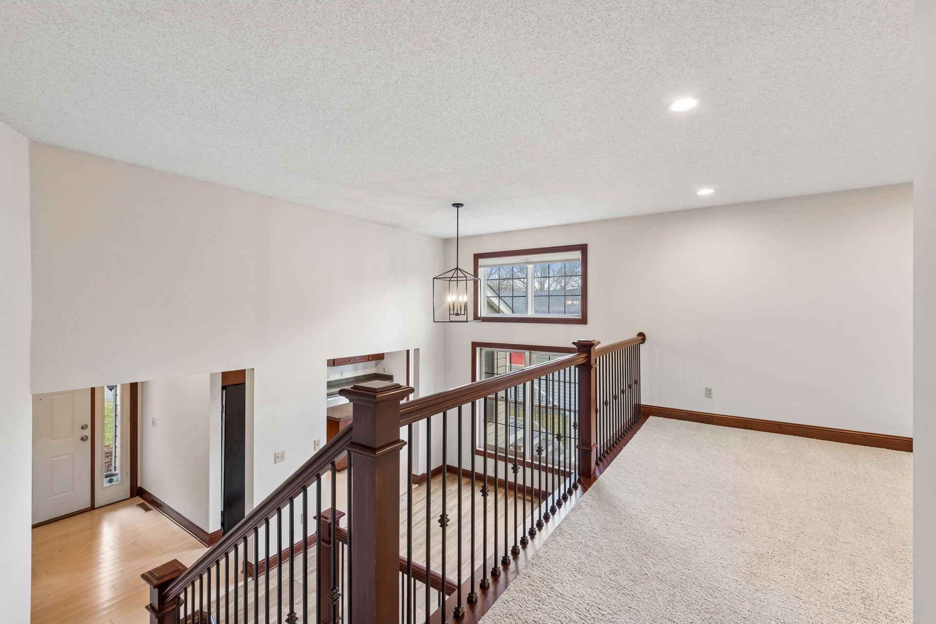 19440 Vine Ridge Road Shorewood, MN 55331 - Photo 15 of 50