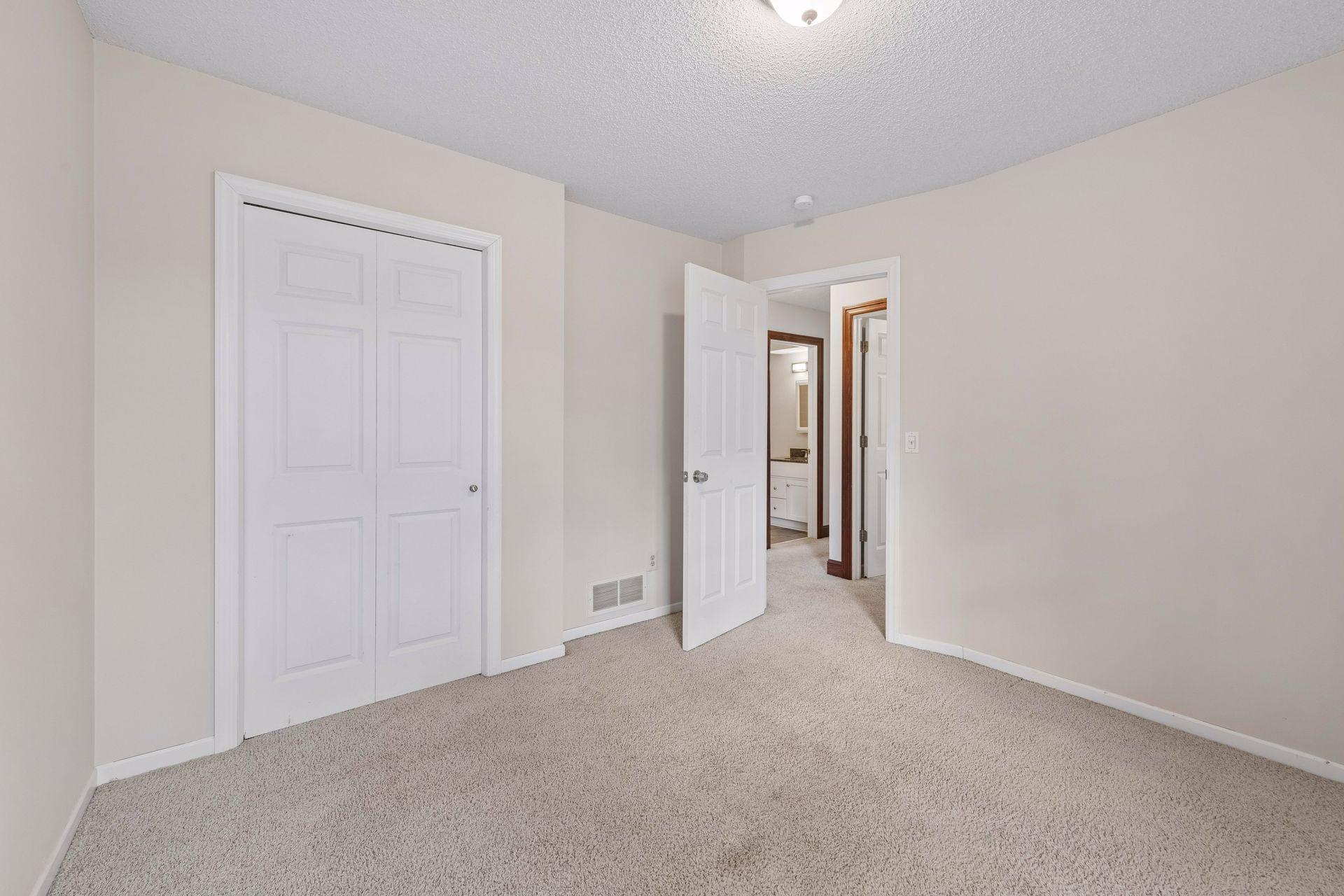 19440 Vine Ridge Road Shorewood, MN 55331 - Photo 30 of 50