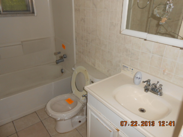 16617 Spaulding Avenue Markham, IL 60428 - Photo 3 of 9