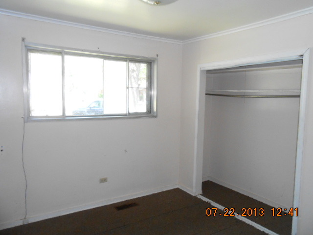 16617 Spaulding Avenue Markham, IL 60428 - Photo 4 of 9